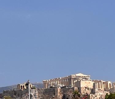 Thissio Villa | Thiseio Villa Acropolis View