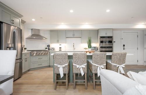 Plymouth Cultural District Apartment | Thomas Sea Suites at Harbourtown