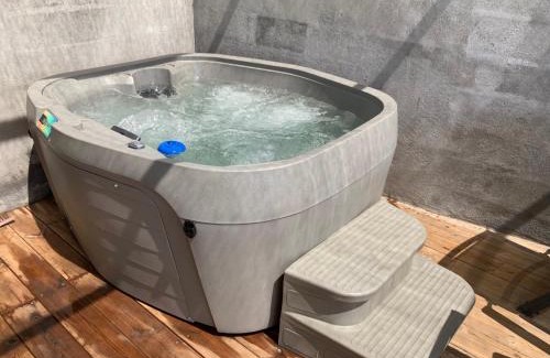 Saint-Paul House | thomlocation