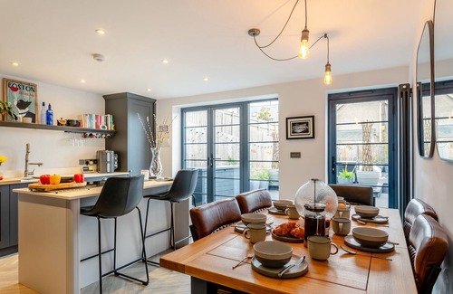 Bishops Tawton House | Thorncliffe Mews - Three Bedroom House, Sleeps 6