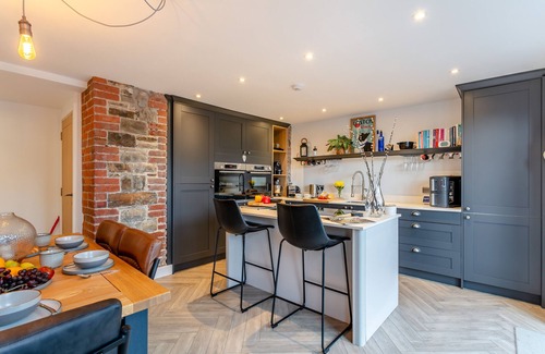 Bishops Tawton House | Thorncliffe Mews - Three Bedroom House, Sleeps 6