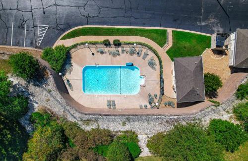 Branson Apartment | Thousand Hills Condo