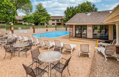 Branson Apartment | Thousand Hills Condo