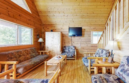 Warrens House | Three Bears Overlook