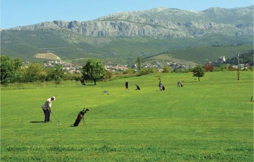 Stobrec Apartment | Three-Bedroom Apartment In Split