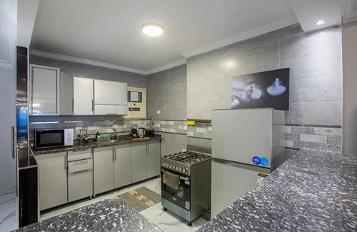 Bab Sharqi Apartment | Three-Bedroom Deluxe Apartment With Sea View