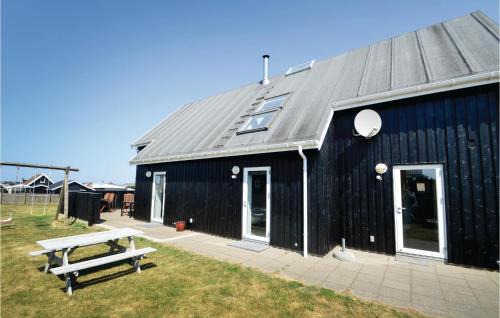 Vorupør House | Three-Bedroom Holiday Home In Thisted