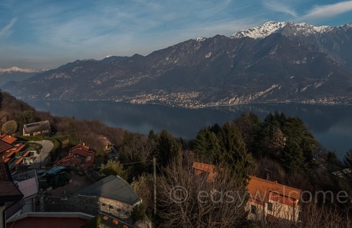 Civenna Apartment | Three beds, two bedrooms, terrace overlooking the lake in the hills just 10 minutes from the lake