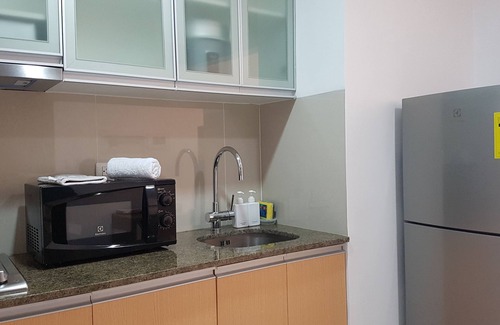 Salcedo Village Condo | Three Central