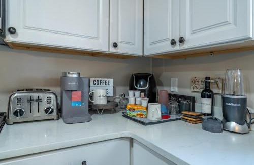 Lithia Springs House | ThrillStay Team Sports Vacation Home