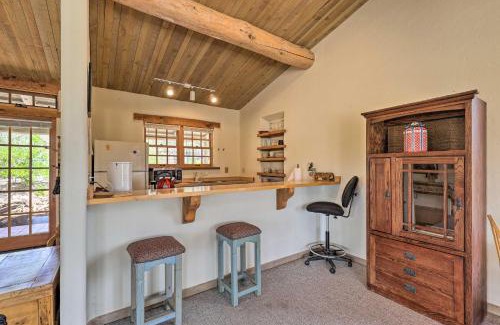 Forest Trails Apartment | Thumb Butte Views and Near Hiking Prescott Studio