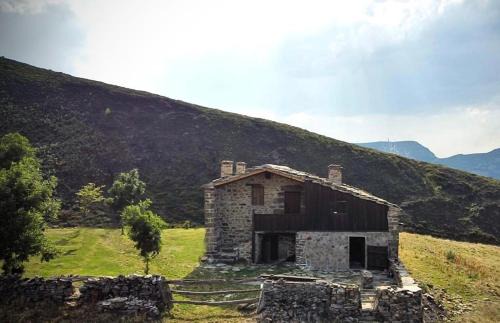 Soba Ski Chalet | Tiñones cabaña pasiega