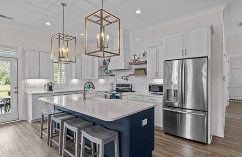 Morehead City House | Tidal Treasure 10% of for a 7-night booking! Bring your boat! Pet friendly!