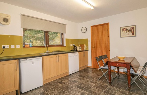 Alvie Cottage | TIGH AN TEARLACH, pet friendly, with open fire in Kincraig