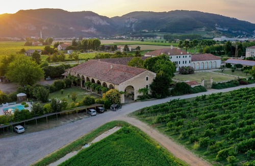 Longare Apartment | Tigli apartment with two bedrooms and one bathroom on the second floor with 4 metre glass window (apartment 6)