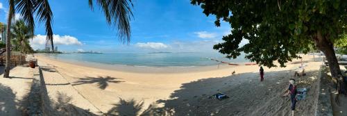 North Pattaya House | Tiki Beach House