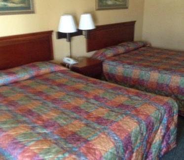 Clinton Hotel | Timber Motel