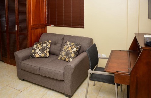 Roseau Apartment | Timbo's Apartelle