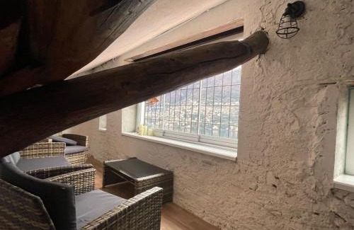 Torno Apartment | Timco 3-story apartment with lake view and air-conditioner