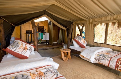 Mangola Cabin | Tindiga Tented Camp