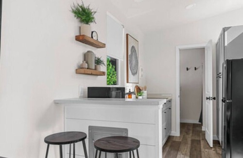 Dunsmuir Cabin | Tiny Home - (Beech)