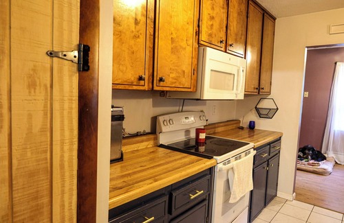 Old Town House | Tiny Home, Big Character. Close to Town, Lake, and Trails! Pet-Friendly!