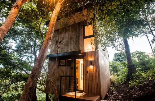 Las Escobas del Venado House | Tiny Home Samambaia - Sea view and bathtub