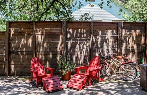 Clarksville House | Tiny House Downtown | Loft + Full Bath | Walkable Location