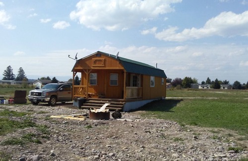 Kalispell Cabin | Tiny House sleeps 6 minutes from Glacier and Whitefish Ski Area