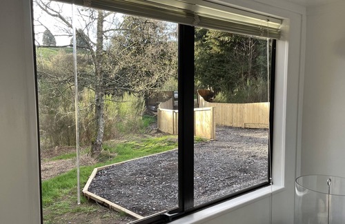 Raetihi Cabin | Tiny house wifi bbq deck