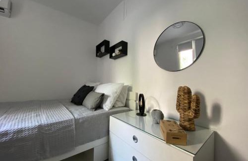 Nea Erithraia Apartment | Tiny Little House