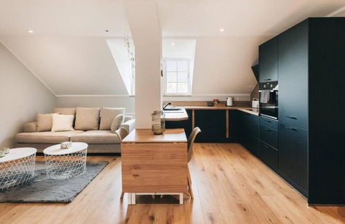 Innere Neustadt Apartment | TIP! Toplage in Dresden! Moderne 100 qm Ferienwohnung für Familien und kleine Gruppen