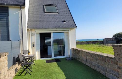 Pouldreuzic Apartment | Tipoz'Immo-Le Cocon direct access beach-spot surf