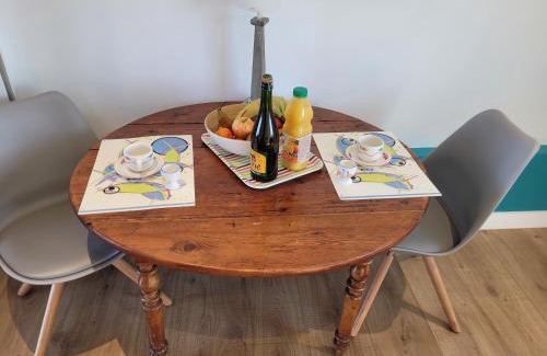 Pouldreuzic Apartment | Tipoz'Immo-Le Cocon direct access beach-spot surf