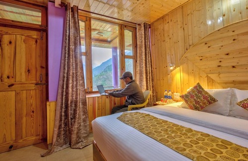 Banjar Bed & Breakfast | Tirthan Height - Facing toward Snow View