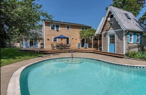 Vineyard Haven House | Tisbury - Airy 4-bedroom with Peaceful Pool