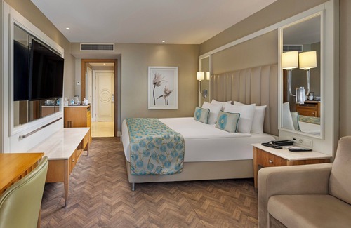 Lara Resort | Titanic Deluxe Lara
