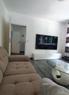 Landstuhl Apartment | TLA TDY Ferienwohnung