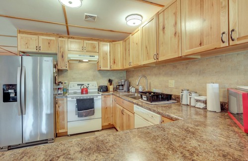 Toivola House | Toivola Home w/Fire Pit: 8 Mi to Lake Superior!