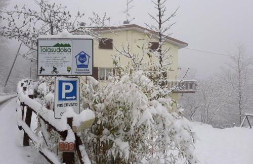 Compiano House | Tolasudolsa Rooms, Breakfast & Mountain Bike