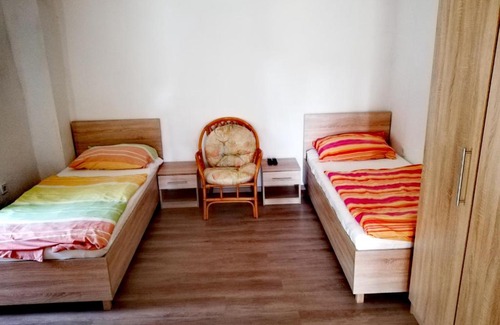 Pecs Bed & Breakfast | Toldi Rendezvényház Étterem és Vándor Panzió