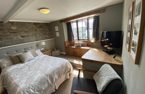 Tregaron Bed & Breakfast | Tom's of Tregaron