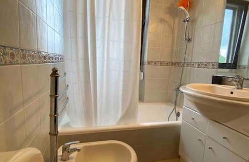 Casais Apartment | Tomar Village, Keep cool in the pool!