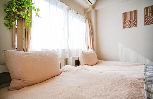 Yoyogi Apartment | Tomo House 代々木 302