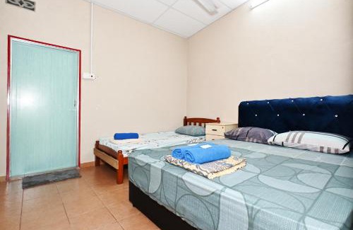 Teluk Bahang House | Tony’s Guesthouse at Teluk Bahang