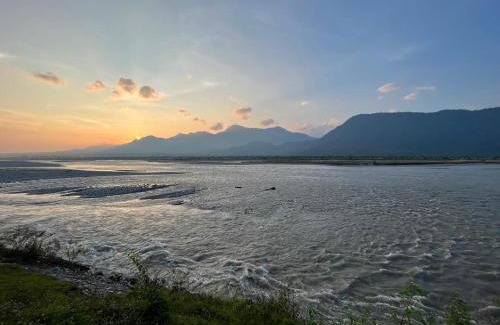 Jaigaon Hotel | Toorsa Riverside Resort