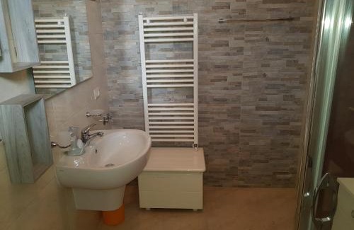 Sant'Eufemia Lamezia Apartment | Top bedroom GOLFO - Le Lincelle, Lamezia - 2 extra large single beds