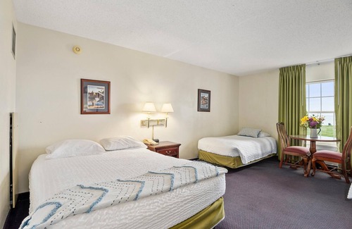 North East Hotel | Top Floor Standard Deluxe