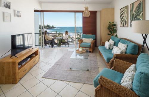 Kings Beach Apartment | Top Floor Unit With Private Rooftop Terrace