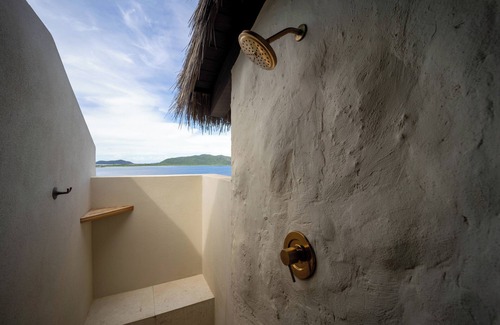East End Apartment | Top‑Level Sunrise Oceanview Suite in BVI